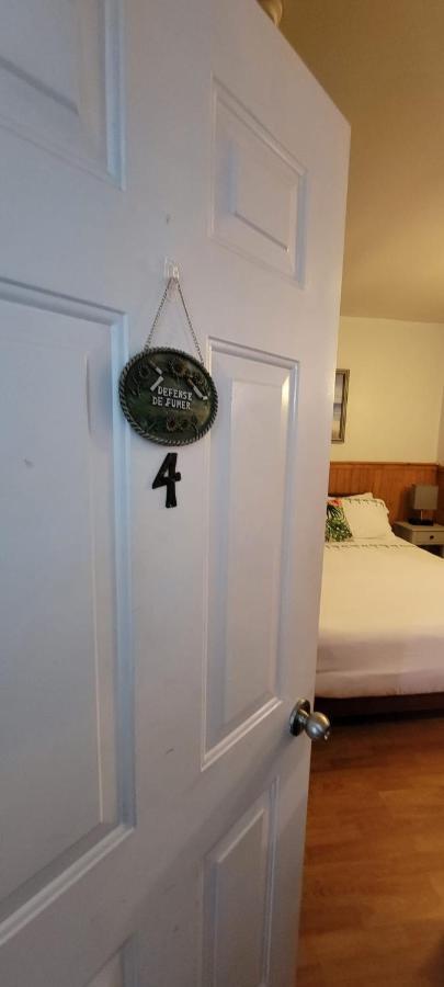 Hotel Fleurs Karaibes Saint-Alexandre-de-Kamouraska Eksteriør billede