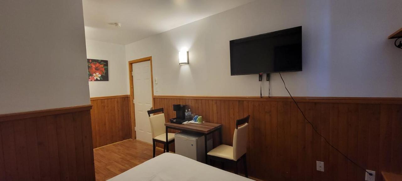 Hotel Fleurs Karaibes Saint-Alexandre-de-Kamouraska Eksteriør billede