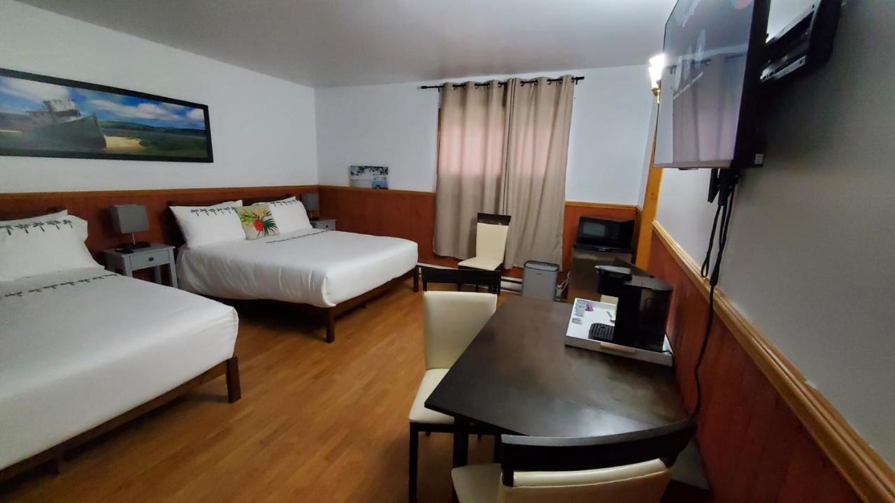Hotel Fleurs Karaibes Saint-Alexandre-de-Kamouraska Eksteriør billede