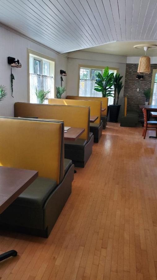 Hotel Fleurs Karaibes Saint-Alexandre-de-Kamouraska Eksteriør billede