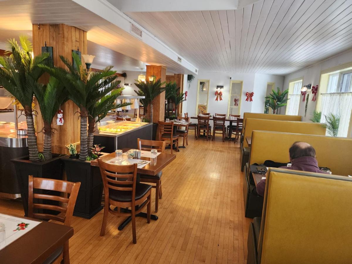 Hotel Fleurs Karaibes Saint-Alexandre-de-Kamouraska Eksteriør billede